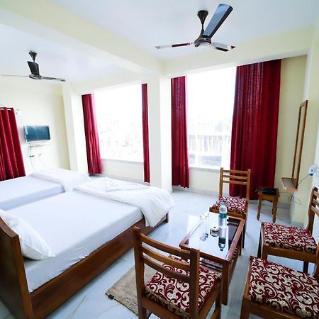 Rishika Guest House And Banquet Calcuta Exterior foto