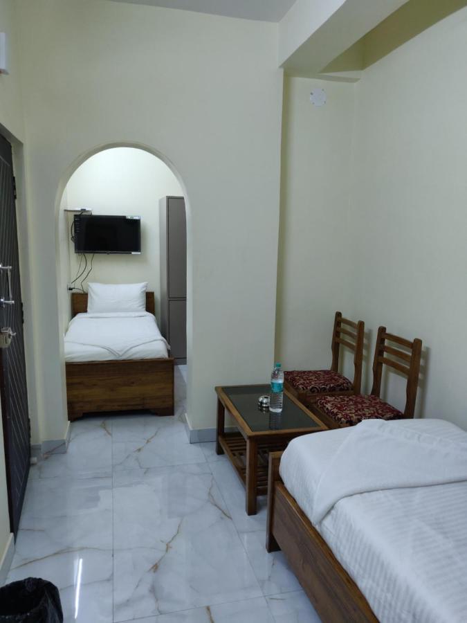 Rishika Guest House And Banquet Calcuta Exterior foto