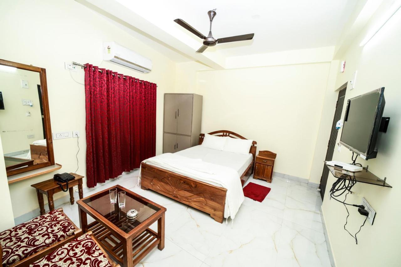 Rishika Guest House And Banquet Calcuta Exterior foto