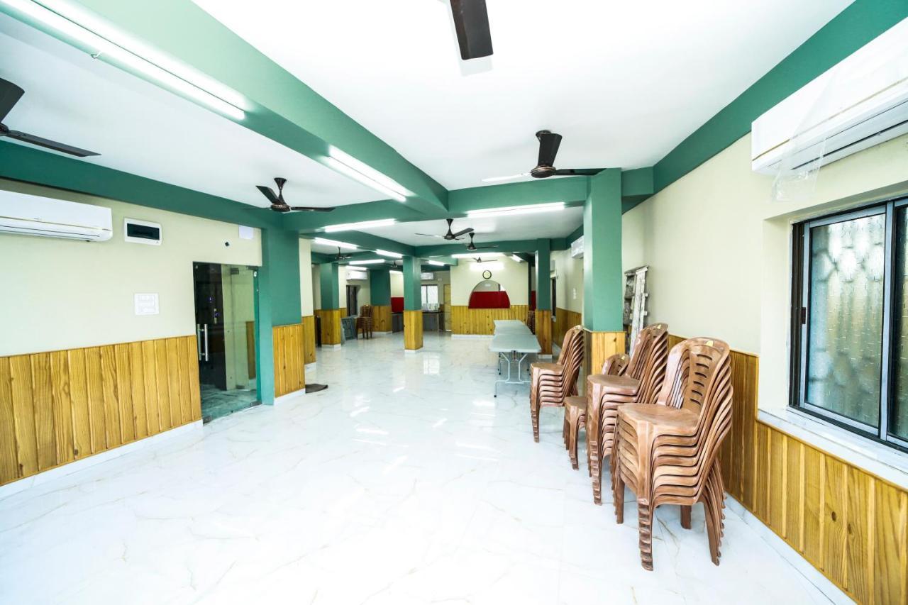 Rishika Guest House And Banquet Calcuta Exterior foto