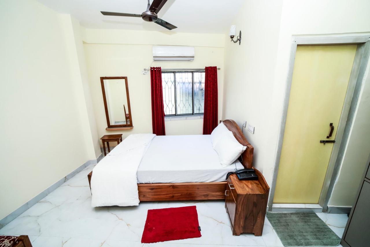 Rishika Guest House And Banquet Calcuta Exterior foto