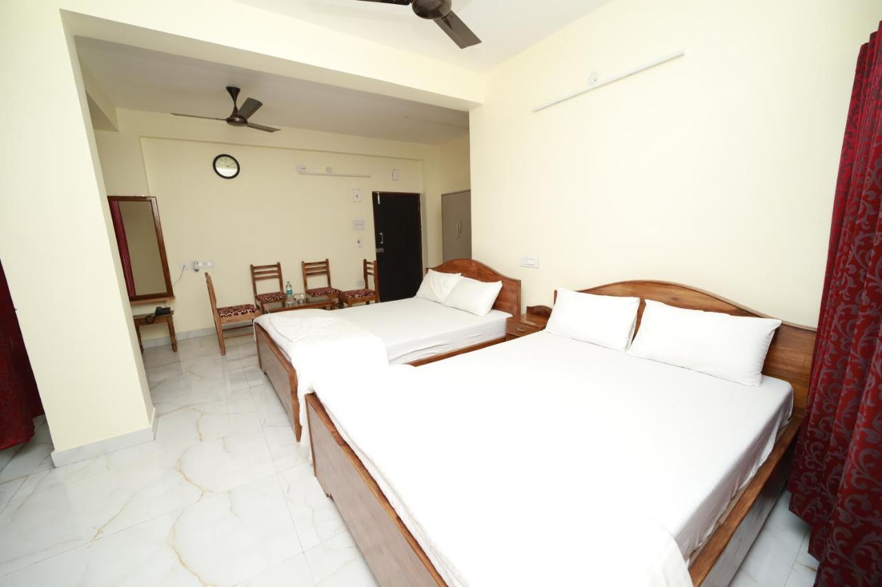 Rishika Guest House And Banquet Calcuta Exterior foto