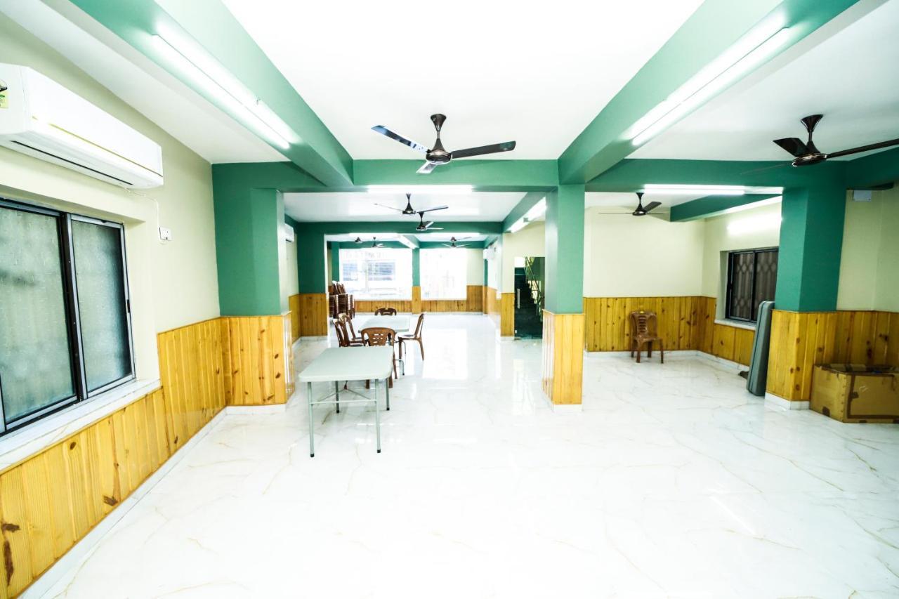 Rishika Guest House And Banquet Calcuta Exterior foto