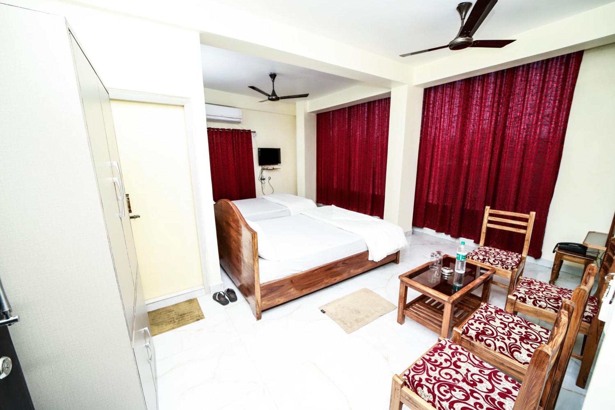 Rishika Guest House And Banquet Calcuta Exterior foto